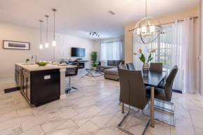 4924 Beautiful Townhome Private Pool Disney